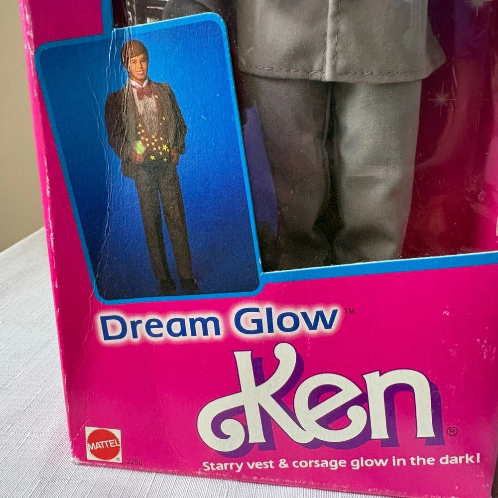 Vintage 1985 Mattel Dream Glow Ken Doll 2250 NIB Glow in the Dark Vest Corsage